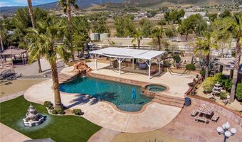 9805 Sweetwater Dr, Agua Dulce, CA 91390