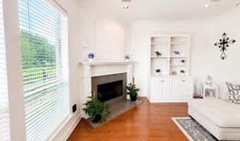11001 Shoreline Dr, Baton Rouge, LA 70809