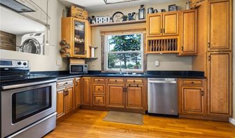 395 Akron Rd, Akron, NY 14001