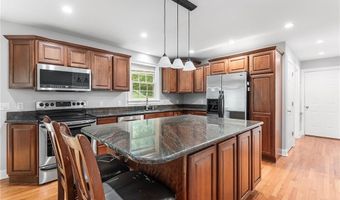 20 Wheelock Ave, Cranston, RI 02920