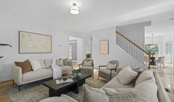 233 Ivy Glen Cir, Avondale Estates, GA 30002