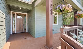2044 NE Altura Dr, Bend, OR 97701