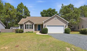 145 Pecan Ln, Aberdeen, NC 28315