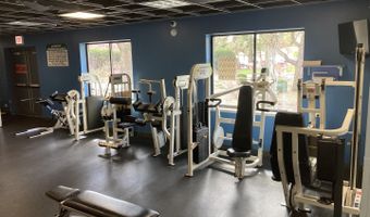 1127 S Old Wilke Rd 101, Arlington Heights, IL 60005