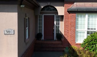 980 BROOKE Ln, Brookings, OR 97415