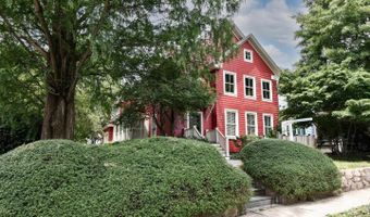 1812 N RANDOLPH St, Arlington, VA 22207