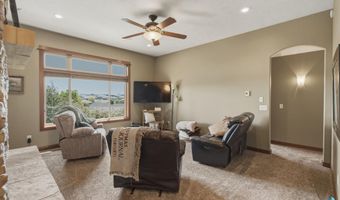1901 W Tyler Cir, Brandon, SD 57005