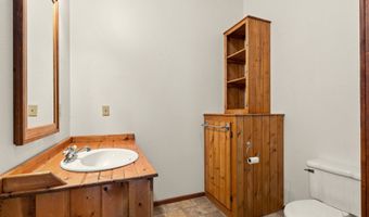273 FAWN Ln, Azalea, OR 97410