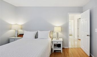 35 Anna Olivo Ct, Narragansett, RI 02882