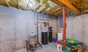 5 Pinehurst Dr, Bennington, NH 03442