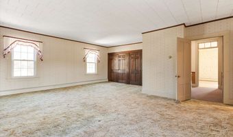 33 Bunker Hill Rd, Auburn, NH 03032