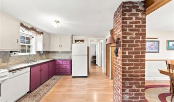 48 Fairway Dr, Cranston, RI 02920