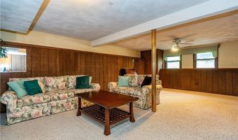 154 Spring Valley Dr, East Greenwich, RI 02818