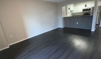 4500 S FOUR MILE RUN Dr 808, Arlington, VA 22204