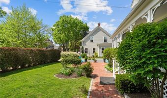 275 Hope St, Bristol, RI 02809