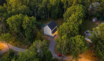 162 Lakeside Oaks Dr, Barrington, NH 03825