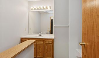 14242 Glencove Trl, Apple Valley, MN 55124