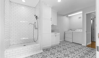 2661 Fleur De Lis, Atlanta, GA 30360