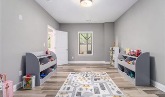 1963 Heatherbrooke Ln, Acworth, GA 30101