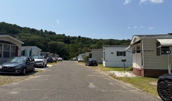 6 New St, Beacon Falls, CT 06403