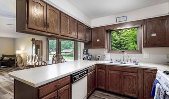 11279 Whispering Creek Dr, Allendale, MI 49401