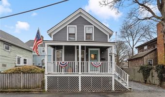 3 Prescott Pl, Newport, RI 02840