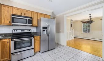 16 Karen Dr, Hopkinton, RI 02832