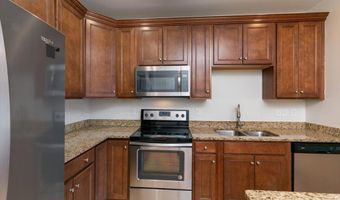1 Francis Dr 211, Andover, MA 01810