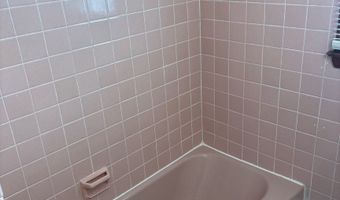 642 Beechmont Ave, Bridgeport, CT 06606