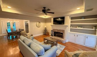 120 Oak Grove Dr, Brandon, MS 39047