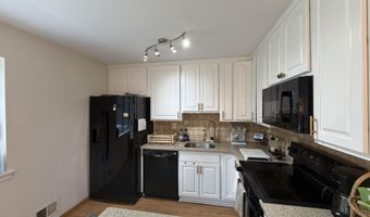 25 Highland Dr, Barnegat, NJ 08005