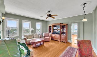 400 Deal Lake Dr 7J, Asbury Park, NJ 07712