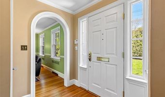 340 Newman Ave, East Providence, RI 02916