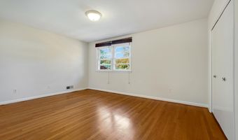 6220 ROBINWOOD Rd, Bethesda, MD 20817