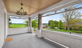 25 Prospect Ave, Andover, NJ 07821