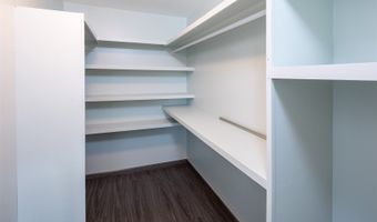 925 Pilialo St (Upstairs), Honolulu, HI 96816