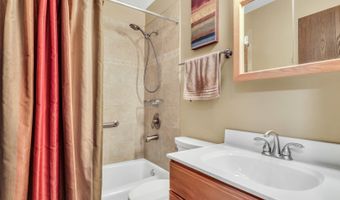 471 Linden Ln, Antioch, IL 60002