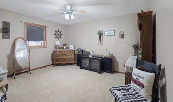 17431 300Th St, Aplington, IA 50604