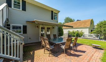 81 Minnesota Ln, Bristol, CT 06010