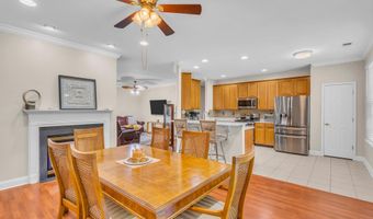 40 BUNKER HILL Dr, Allentown, NJ 08501
