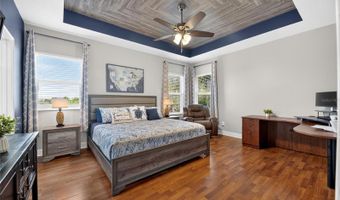 5216 POINT HARBOR Ln, Apollo Beach, FL 33572