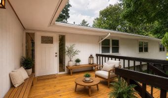 6900 HEATHERHILL Rd, Bethesda, MD 20817