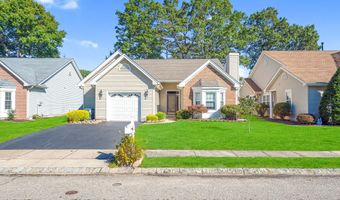 96 Sandpiper Dr, Bayville, NJ 08721