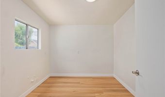 18063 Burbank Blvd, Encino, CA 91316