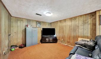 619 Alden Dr, Auburn, NE 68305