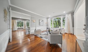 43582 OLD KINDERHOOK Dr, Ashburn, VA 20147