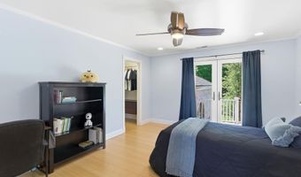 15 Chardonnay Ter, Bedford, NH 03110