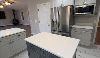 155 Beechwood Trl, Exeter, RI 02822