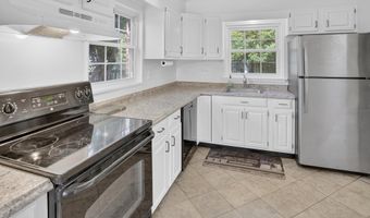 7803 MARBURY Rd, Bethesda, MD 20817