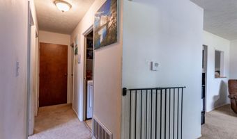 3075 Wessex Ct, Columbus, OH 43232